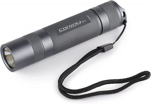 Convoy S21A avec lampe torche luminus SFT40